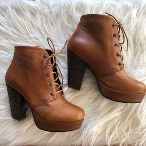 Steve Madden Raspy Bootie